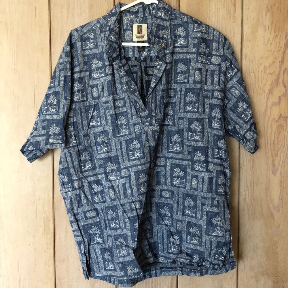 Tori Richard shirt